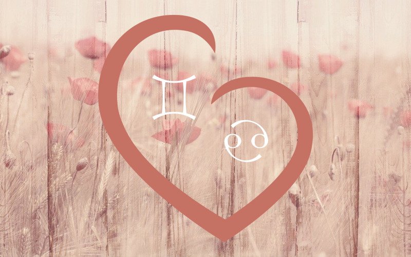 Gemini and Cancer Compatibility in Love & Life: A Moody Relationship
